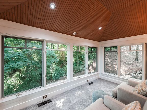 20th image of 1007A Highland Rd