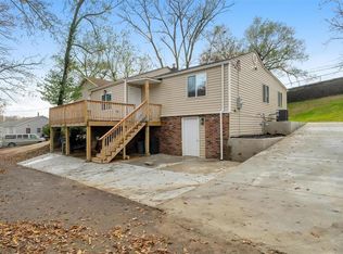 19 Mortons Grove St, Valley Park, MO