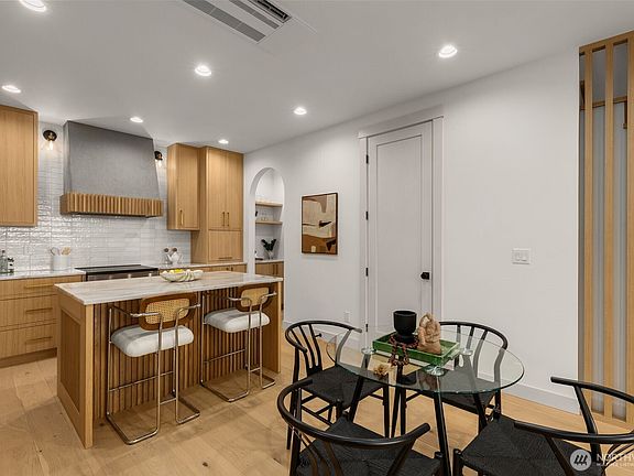 4th image of 7916 122nd Avenue NE #B