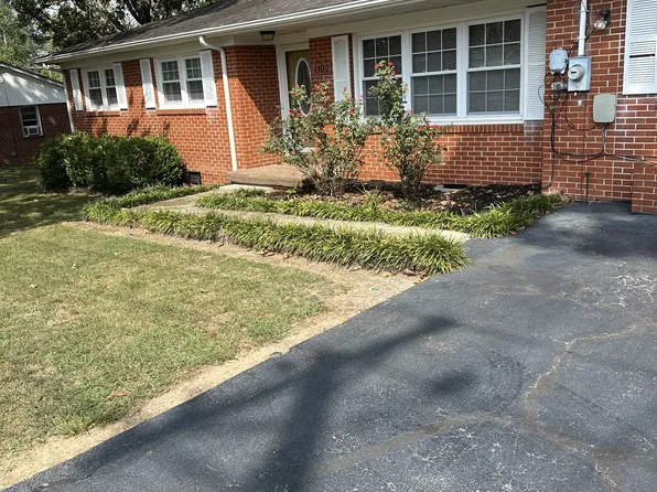 1102 W Lincoln St, Tullahoma, TN 37388