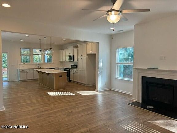3rd image of 9277 National Avenue NE #62