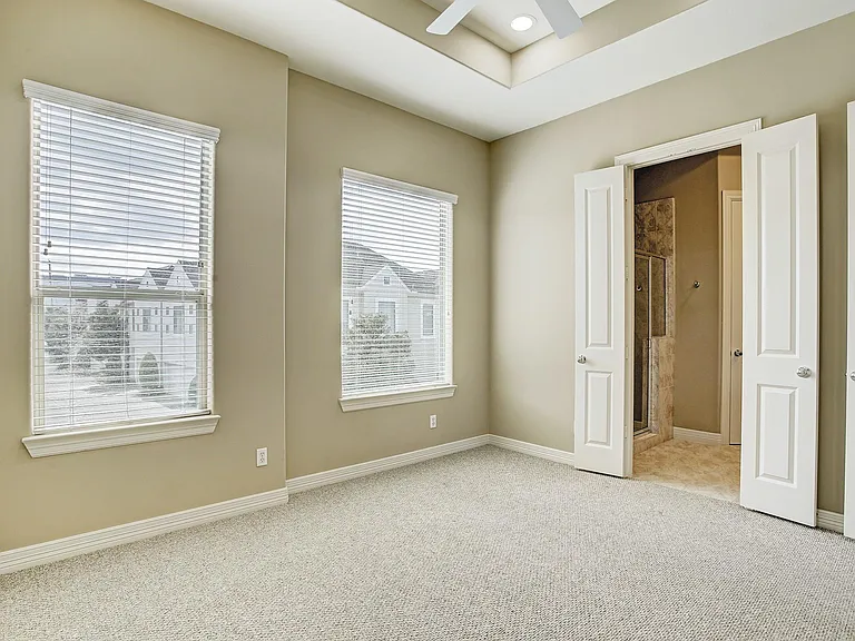 3830 Centerplaza Dr — Photo 9