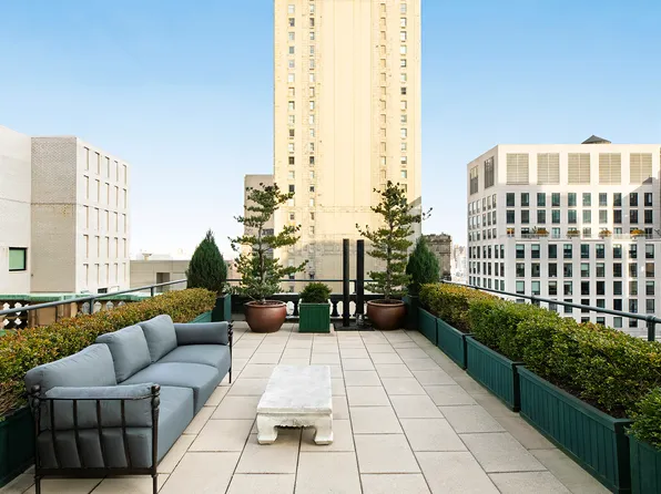 781 5th Avenue image 13 of 15