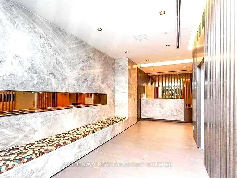 215 Queen St W #612 — Photo 6