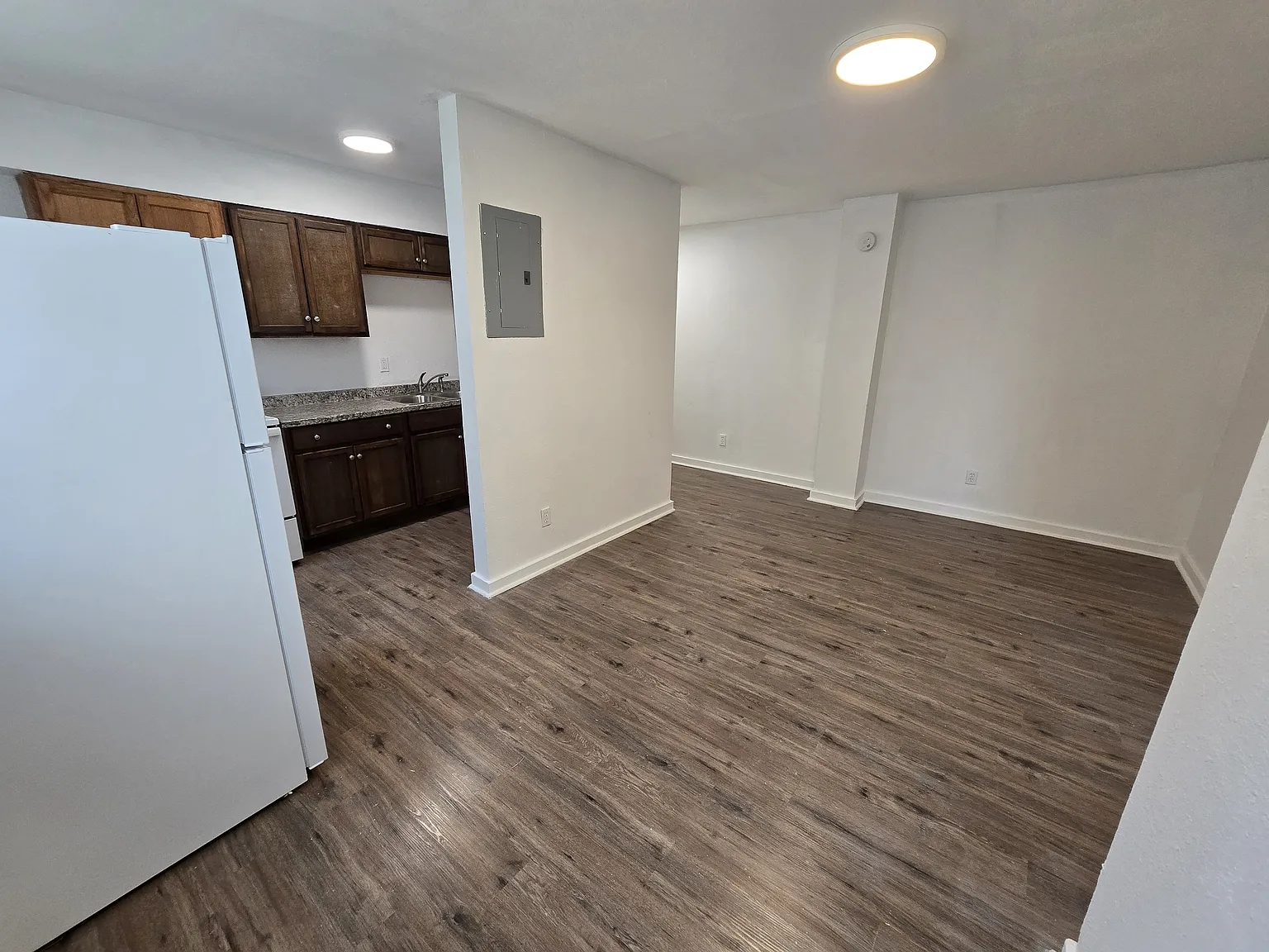 1 bed, 750 sqft, $1,050 — Photo 4