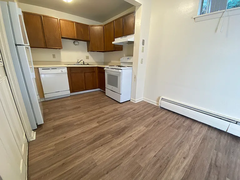 2655 Mapleton Ave #103 — Photo 3