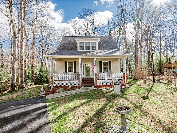 2nd image of 2207 Woodmont Dr