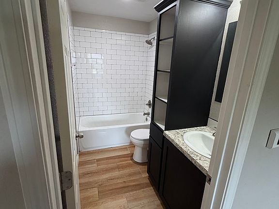 3rd image of 1909 N May Ave