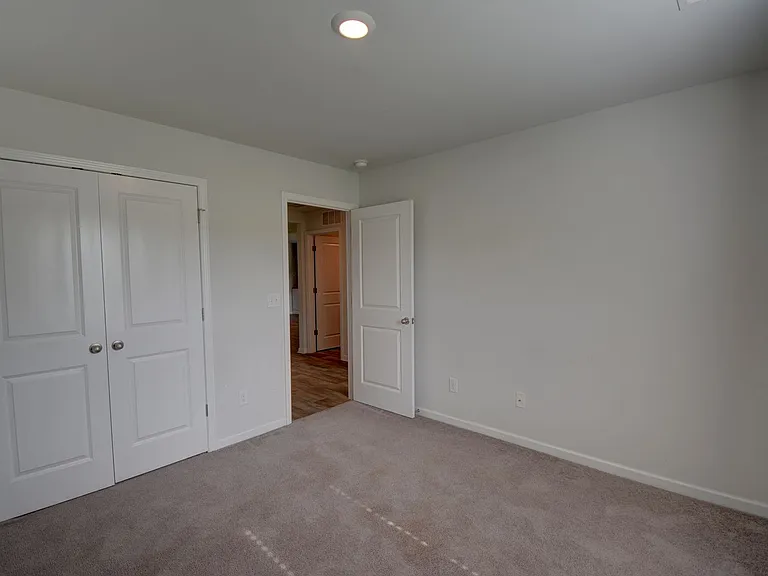 13 Evian Ct — Photo 23