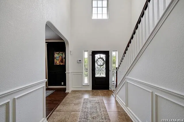 4 bed, 2.5 bath, 3002 sqft, $3,200 — Photo 3