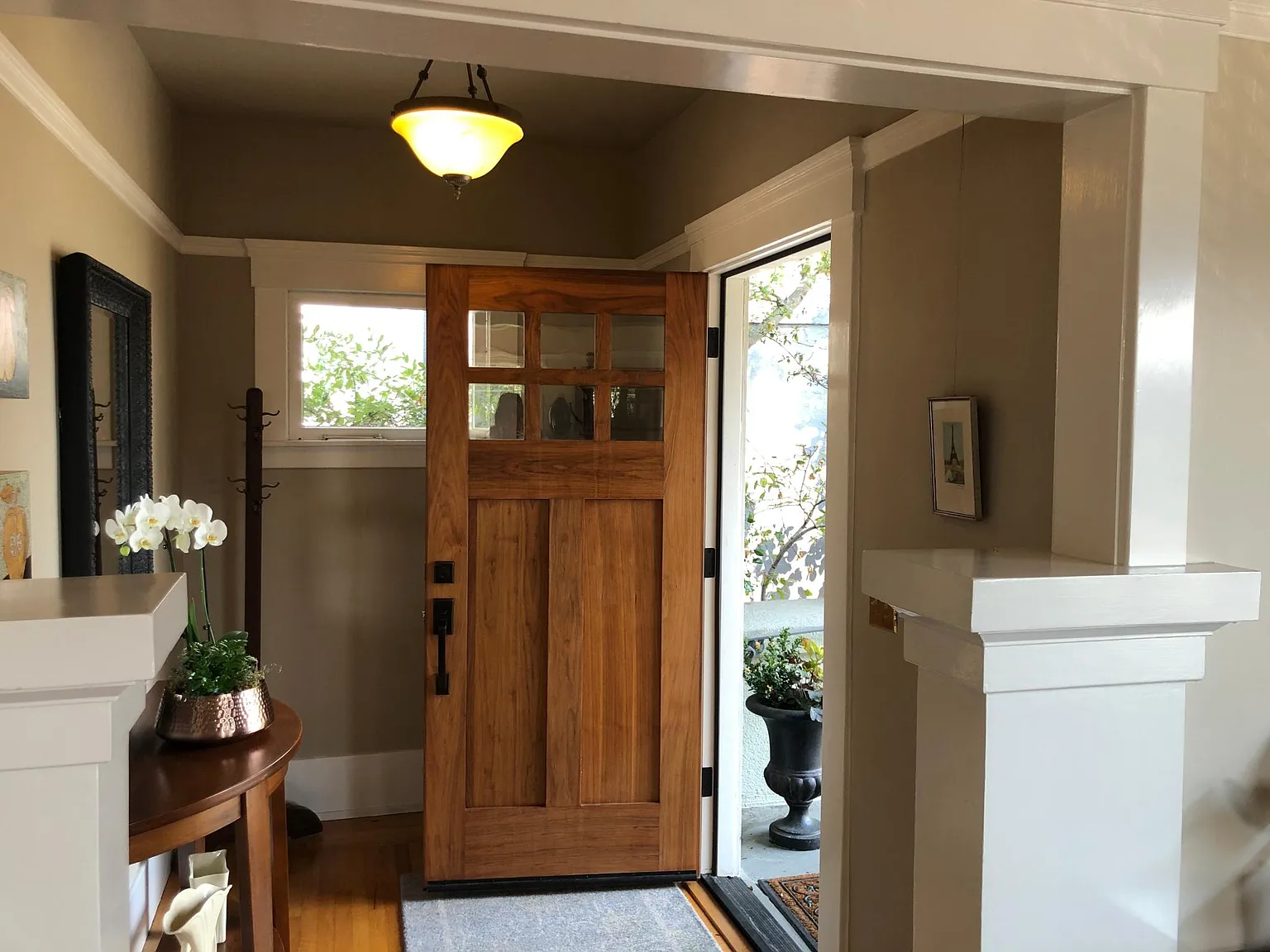 545 Rosal Ave photo 1