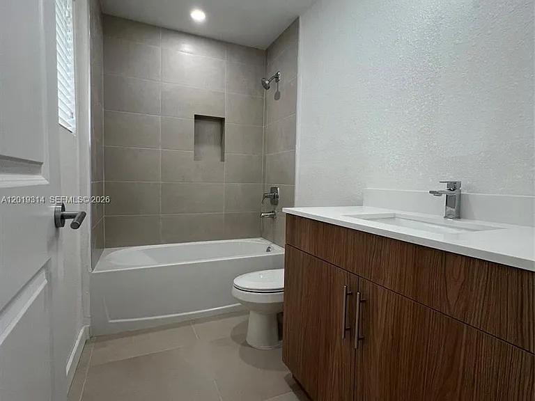 199 S Redland Rd #B5 — Photo 8