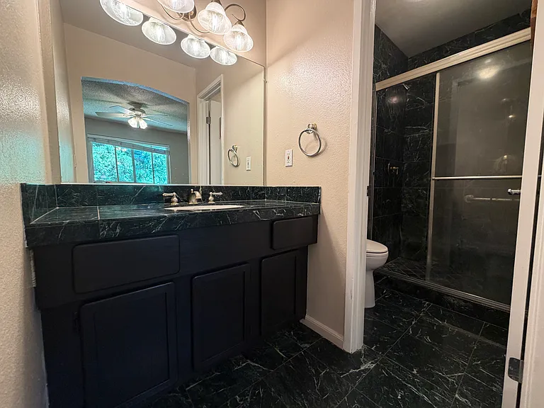 2223 Bridlewood Dr — Photo 12