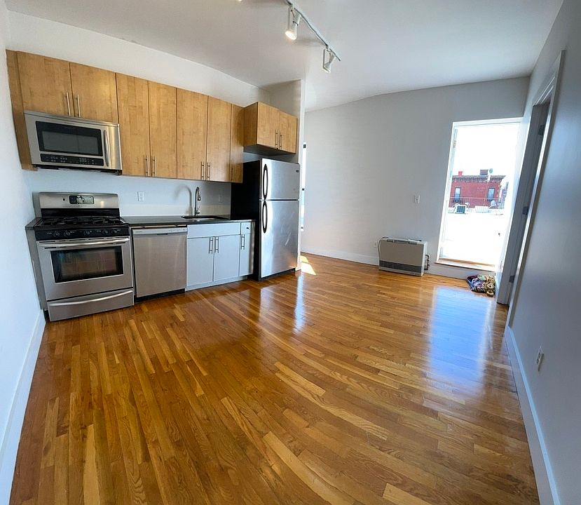 1st image of 101 Jefferson Ave APT 4K