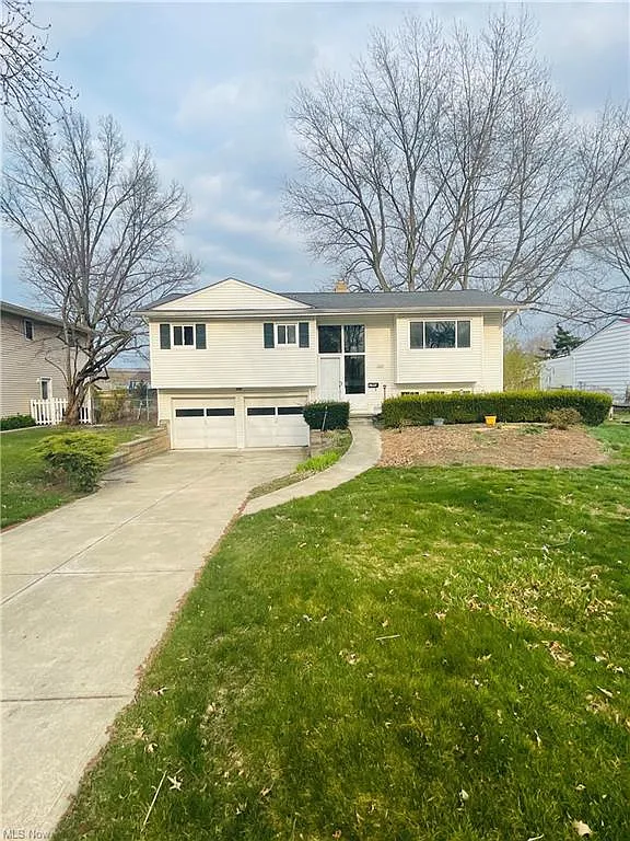 5931 Gareau Dr photo 1