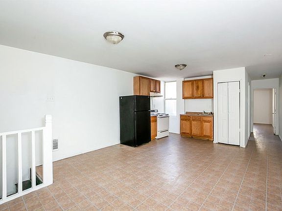 3rd image of 3316 Kensington Ave