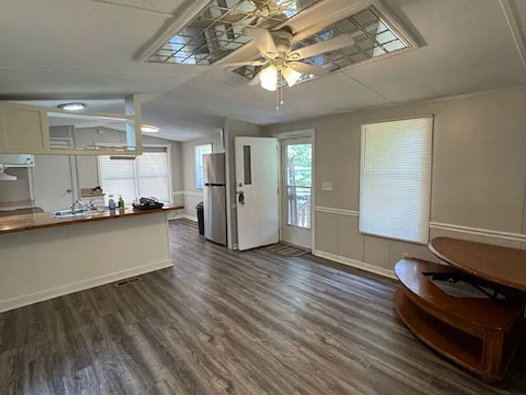 240 Max Ct — Photo 3