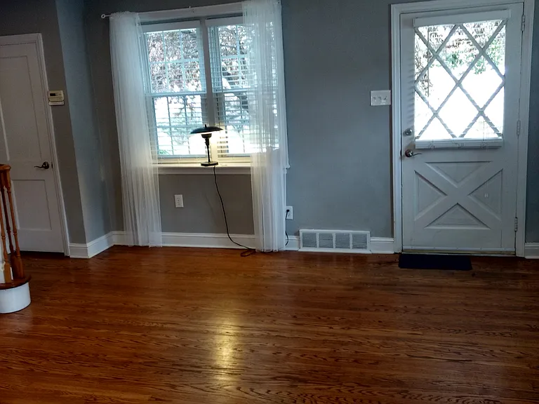 103 Valley View Rd — Photo 6
