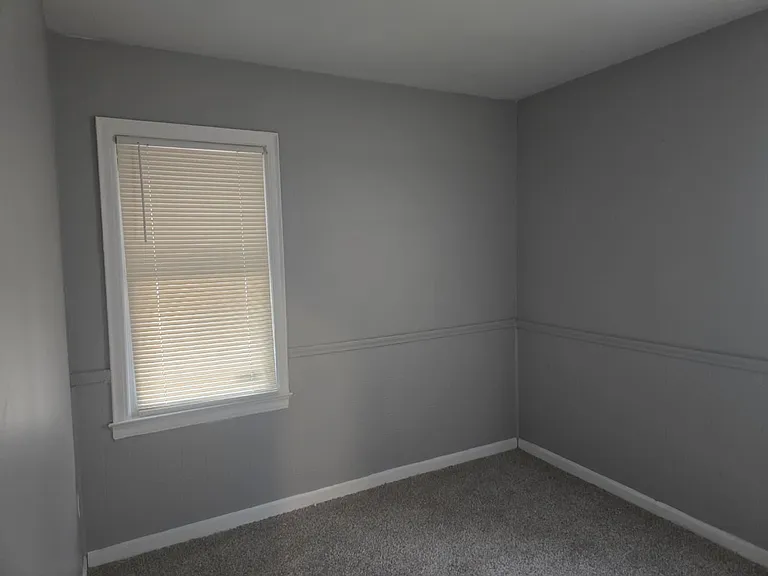 7485 Memorial Ave — Photo 6