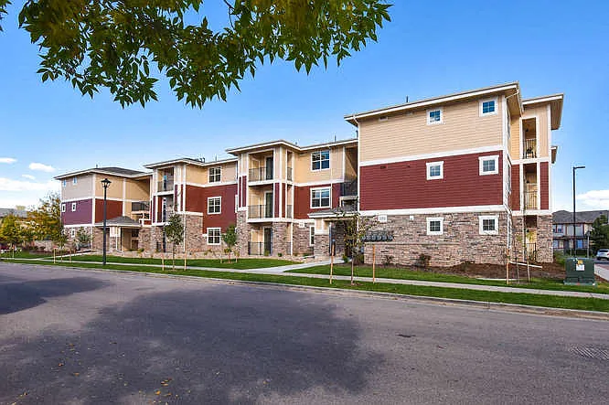 Kansas Apartments — Photo 3