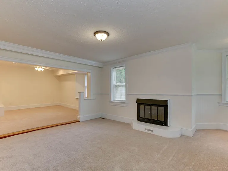 1302 Dare Rd — Photo 7