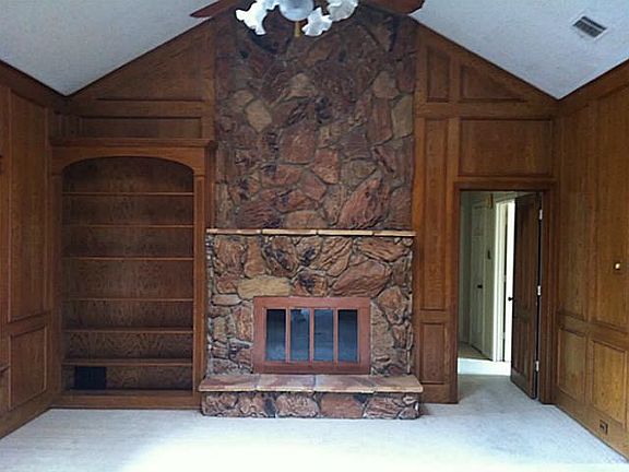 3rd image of 2514 Nature Bend Ln