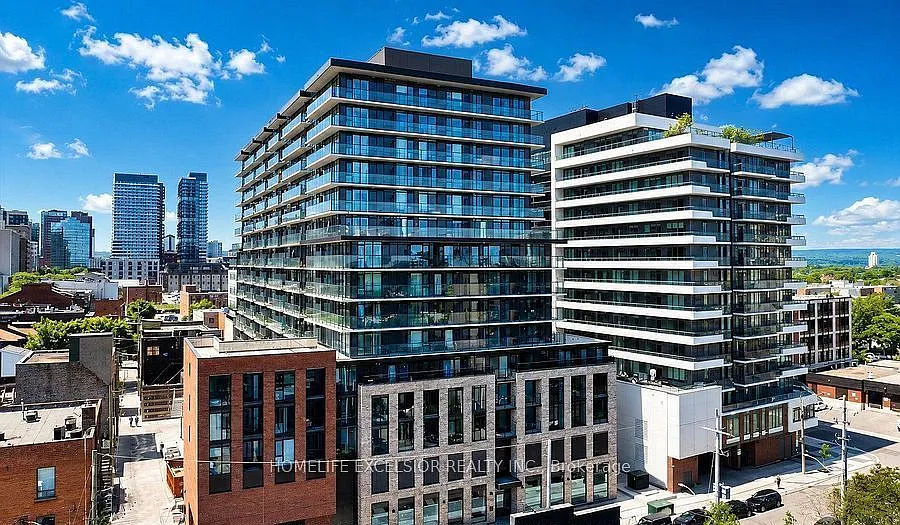 2 bed, $2,300 — Photo 1