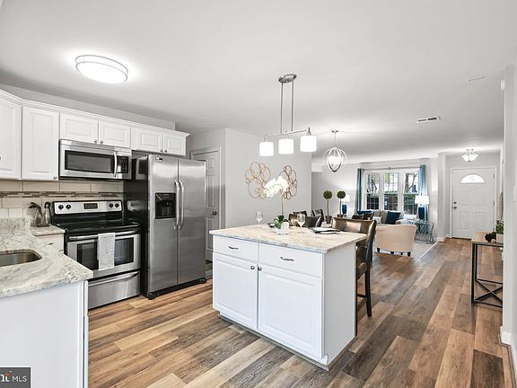 4th image of 1493 Lowell Ct #1493