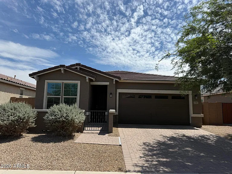 43987 W Palo Olmo Rd — Photo 1