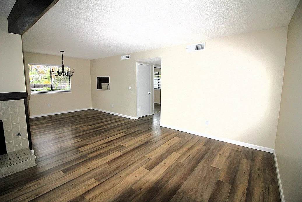 3 bed, 2.5 bath, 1500 sqft, $4,250 — Photo 4