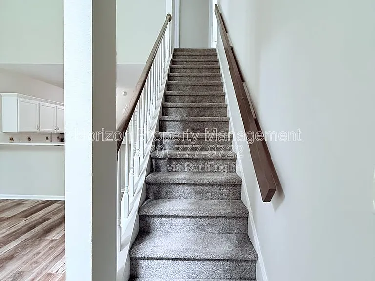 51 Hampton Dr — Photo 14