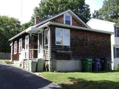 39 Plymouth St, Warwick, RI, 02818