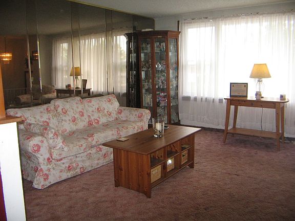 Living Room/ Mirror Wall