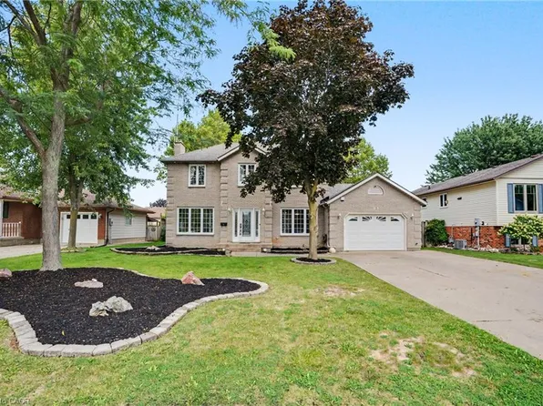 21 Farewell Cres, West Lincoln, ON L0R 2A0