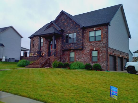 3rd image of 1327 Canyon Pl