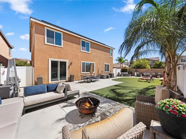 30249 Goldenrain Dr, Menifee, CA 92584