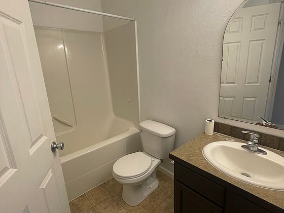 4th image of 9907 Farwest Dr SW