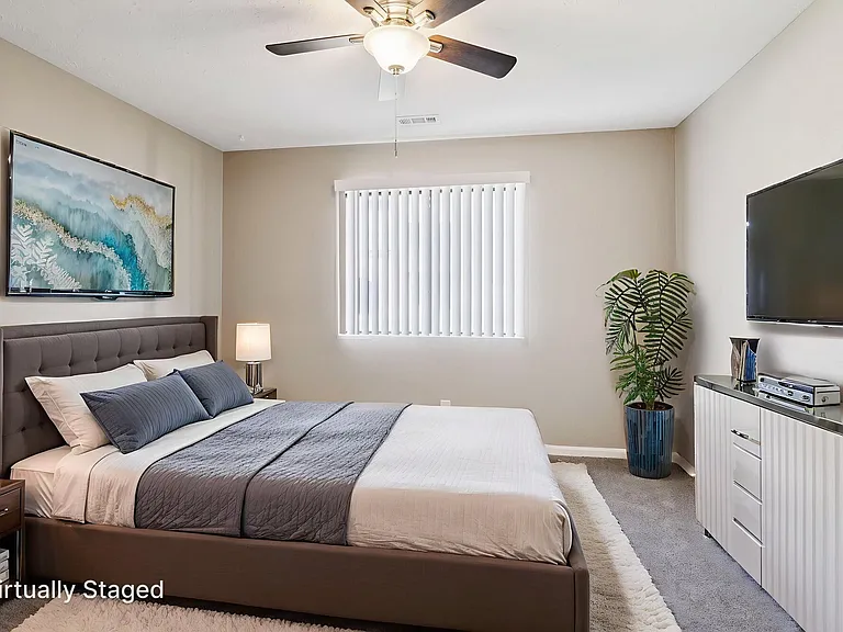 Raintree Apartments — Photo 14