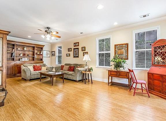 4th image of 6571 Louisville St