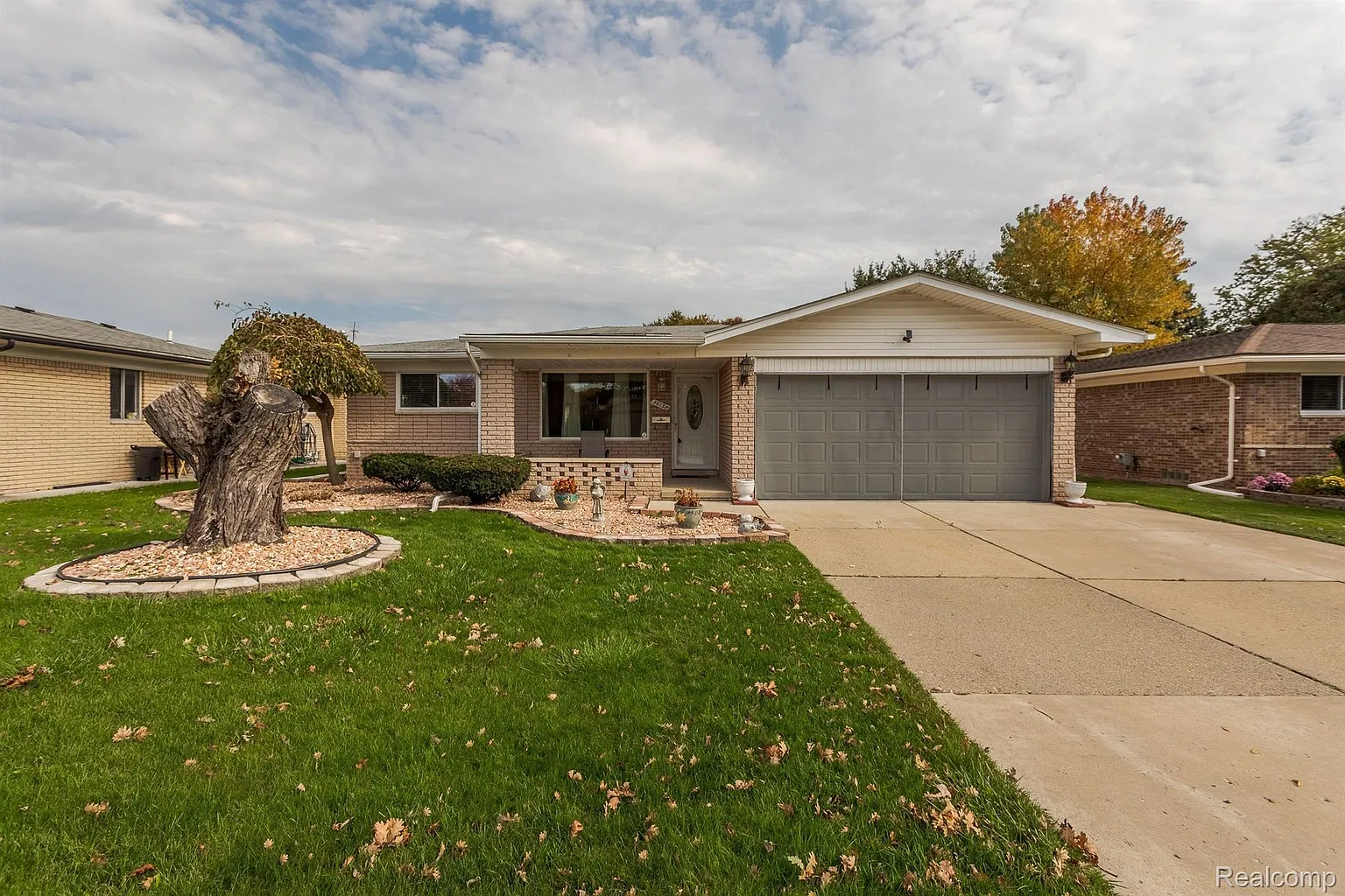 36138 Waltham Dr photo 1