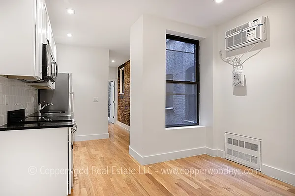 Rented by Copperwood Real Estate | media 18