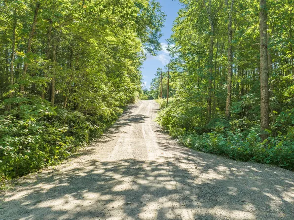 17 Dragonfly Lane, Kennebunk, ME 04043