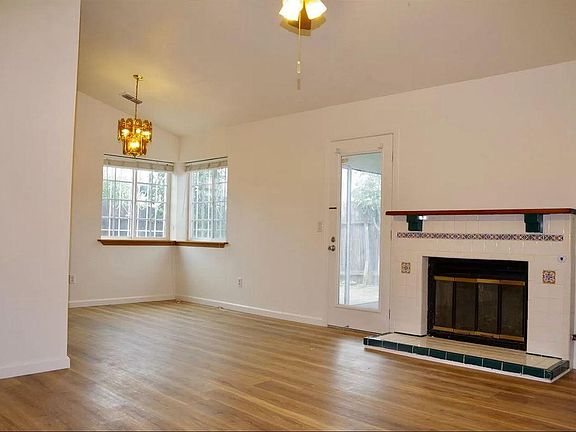 2nd image of 26 Bishopgate Ct
