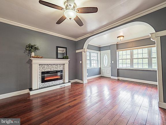 2nd image of 1481 Cedar Ln