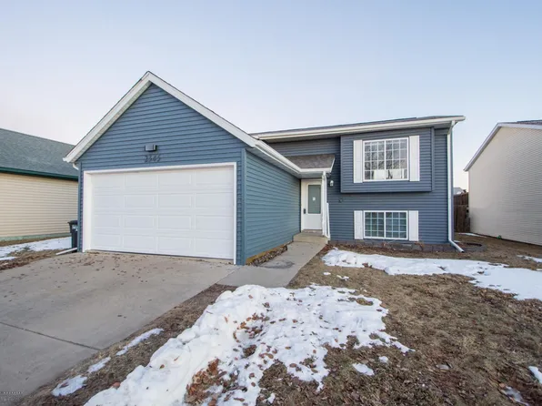 2345 59th Ave S, Fargo, ND 58104