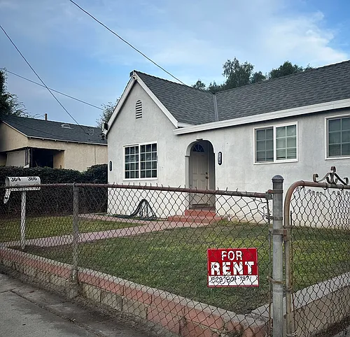 366 S McBride Ave Photo 1