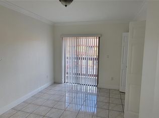 2211 W 52nd St APT 207, Hialeah, FL 33016