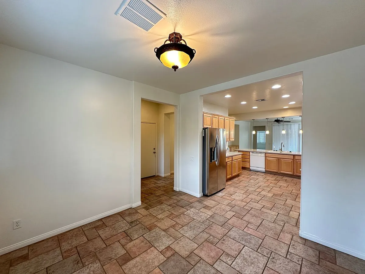 Building Photo - 3572 Ridge Meadow St
