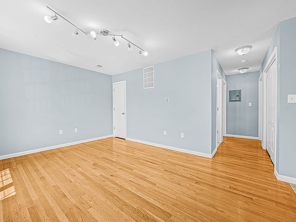 4th image of 23 West St #1