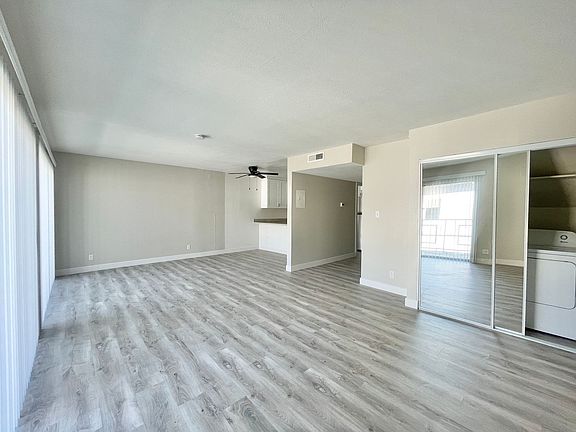 5th image of 2423 T St APT 9